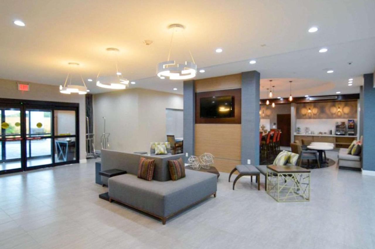Hotel Comfort & Houston I-45 North - Iah Aldine