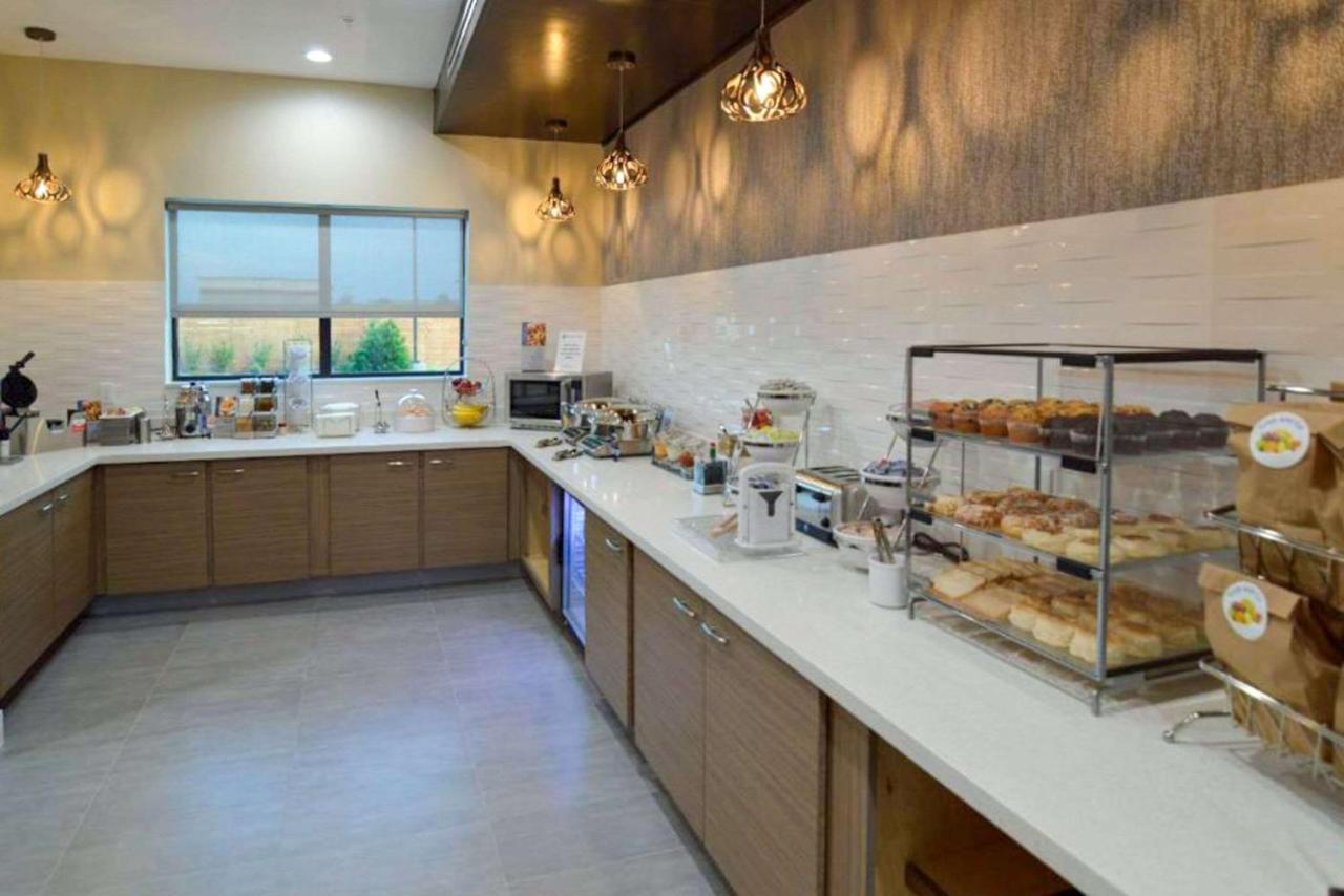 Hotel Comfort & Houston I-45 North - Iah Aldine